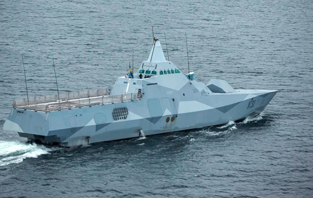 Корабли НАТО провели спецоперацию из-за подозрительного российского судна Корабли НАТО провели спецоперацию из-за подозрительного российского судна