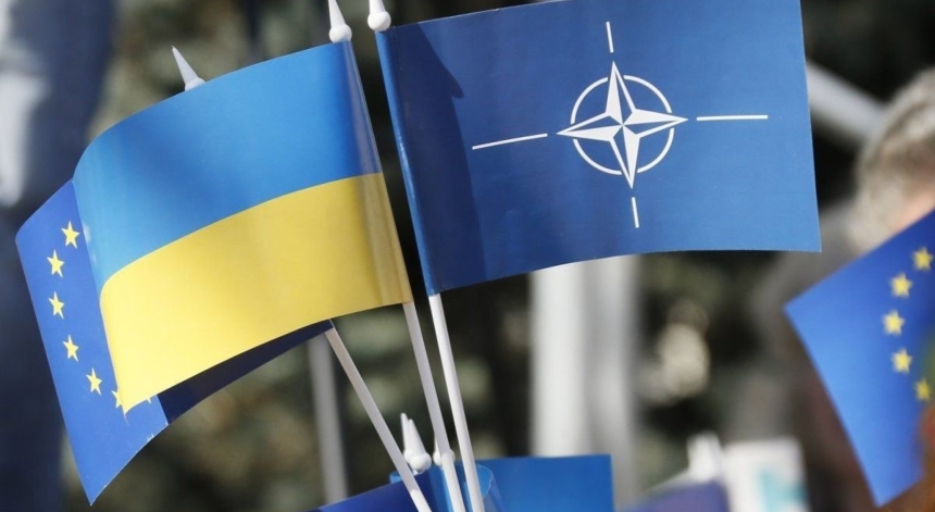 В НАТО отказались закрыть небо над западными регионами Украины В НАТО отказались закрыть небо над западными регионами Украины