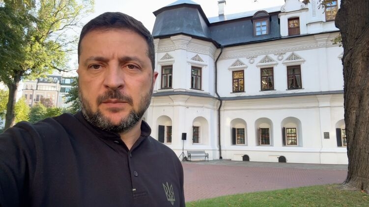 Зеленский предложил отправить украинские войска в Турцию и Британию Зеленский предложил отправить украинские войска в Турцию и Британию
