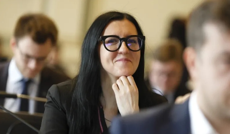 Нападение таксиста из Украины на польского депутата: прокуратура закрыла дело Нападение таксиста из Украины на польского депутата: прокуратура закрыла дело