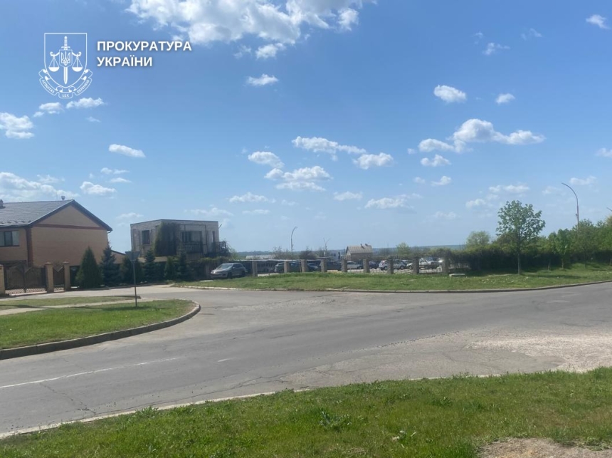 Використовує комунальну землю і не платить: орендар заборгував 2,4 млн. грн. міськраді в Миколаївській області Використовує комунальну землю і не платить: орендар заборгував 2,4 млн. грн. міськраді в Миколаївській області