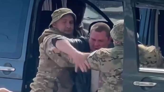 У ТЦК розповіли у яких випадках застосовується «бусифікація» і що відбувається після неї У ТЦК розповіли у яких випадках застосовується «бусифікація» і що відбувається після неї