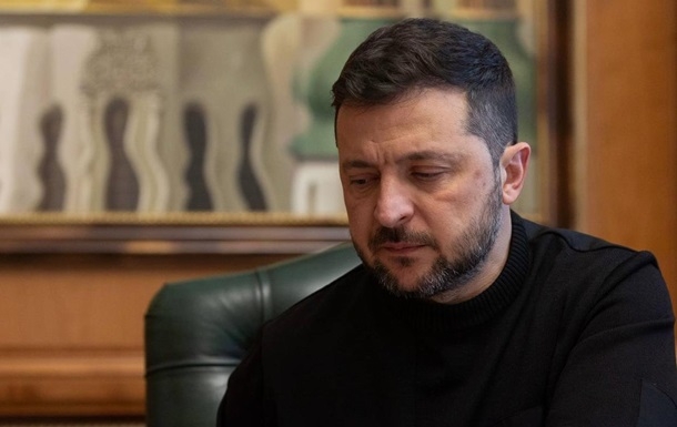 Зеленський поговорив з премʼєром Греції про допомогу в посиленні ППО Зеленський поговорив з премʼєром Греції про допомогу в посиленні ППО