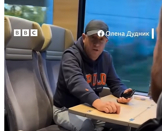 Полиция Швейцарии задержала мужчину, который напал на украиноязычную семью с ребенком в поезде (видео) Полиция Швейцарии задержала мужчину, который напал на украиноязычную семью с ребенком в поезде (видео)
