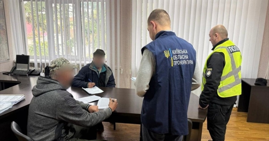 Браконьєри наловили риби на мільйони у Чорнобильській зоні Браконьєри наловили риби на мільйони у Чорнобильській зоні