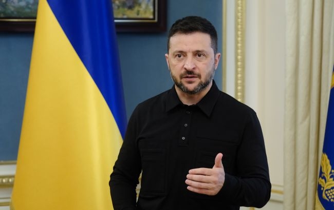 Зеленський готовий їхати в Будапешт і просить Трампа бути «жорсткішим» із Путіним Зеленський готовий їхати в Будапешт і просить Трампа бути «жорсткішим» із Путіним