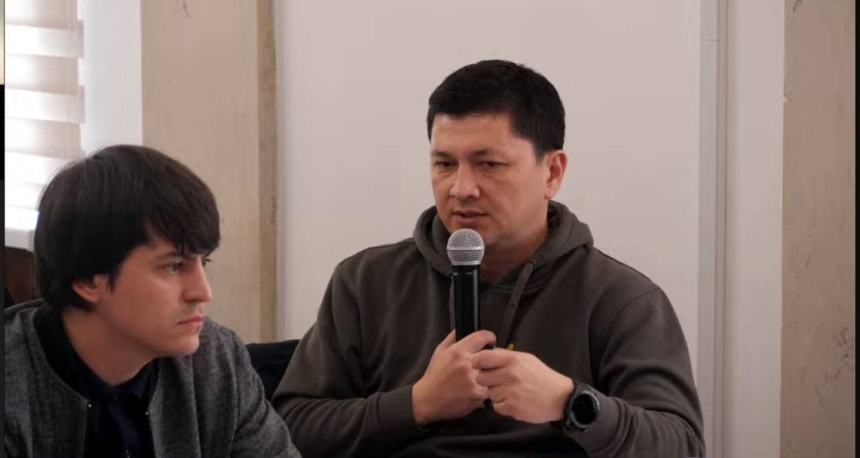 Ким раскритиковал депутатов Николаевского горсовета за выяснение отношений на сессии Ким раскритиковал депутатов Николаевского горсовета за выяснение отношений на сессии