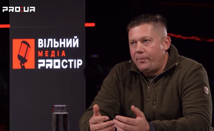 На фронте происходит friendly fire из-за русского языка, — полковник ВСУ (видео) На фронте происходит friendly fire из-за русского языка, — полковник ВСУ (видео)