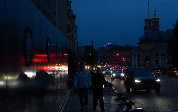 Стали известны графики отключений света 4 ноября Стали известны графики отключений света 4 ноября