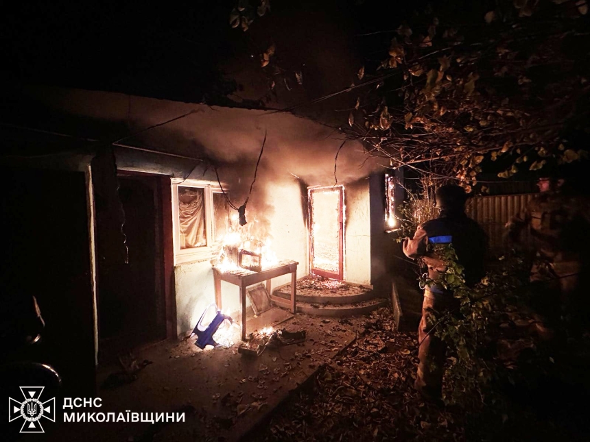 В Очакові горіла прибудова: врятовано будинок та автомобіль В Очакові горіла прибудова: врятовано будинок та автомобіль