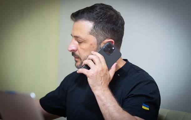 Зеленский провел разговор с президентом Сербии Зеленский провел разговор с президентом Сербии