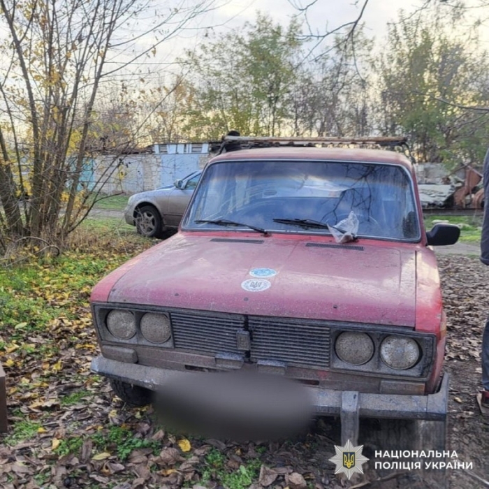 Водитель ВАЗа переехал женщину, лежавшую на дороге во дворе и скрылся: пострадавшая погибла Водитель ВАЗа переехал женщину, лежавшую на дороге во дворе и скрылся: пострадавшая погибла