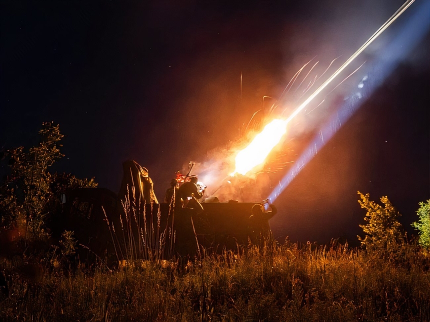 На Николаевщине прогремели взрывы: пишут, что сбили дрон На Николаевщине прогремели взрывы: пишут, что сбили дрон