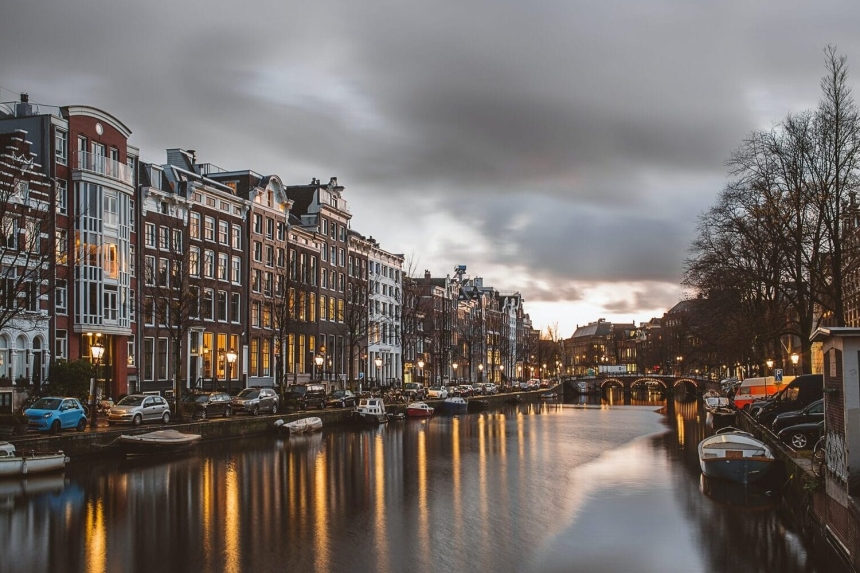 В Нидерландах произошло одно из самых масштабных землетрясений В Нидерландах произошло одно из самых масштабных землетрясений