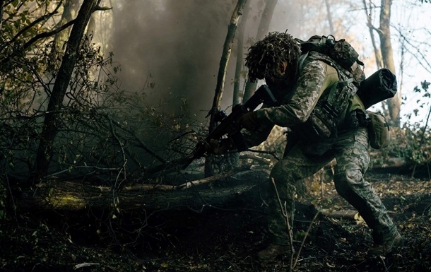 Росіяни намагалися наступати під Антонівським мостом, - ЗСУ Росіяни намагалися наступати під Антонівським мостом, - ЗСУ