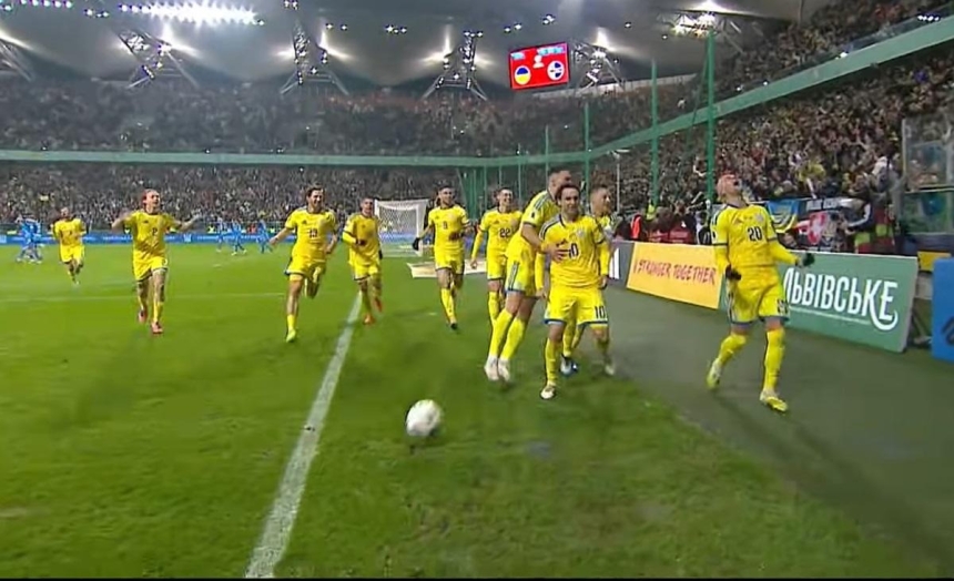 Украина обыграла Исландию и вышла в стыковые матчи отбора на ЧМ-2026 Украина обыграла Исландию и вышла в стыковые матчи отбора на ЧМ-2026