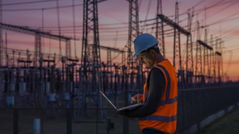 Россия снова ударила по энергетике: пять областей под атакой, продолжаются ремонты Россия снова ударила по энергетике: пять областей под атакой, продолжаются ремонты