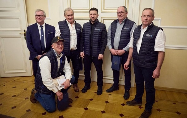 Зеленський зустрівся з рибалками із Франції: чим вони допоможуть Зеленський зустрівся з рибалками із Франції: чим вони допоможуть