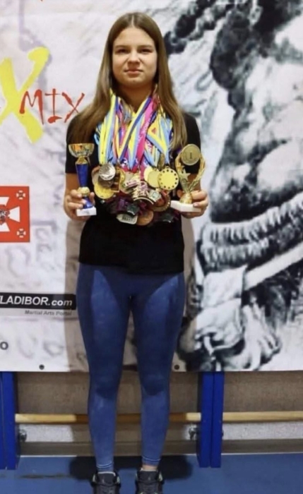 Вследствие ракетного удара погибла 17-летняя чемпионка Европы Вследствие ракетного удара погибла 17-летняя чемпионка Европы