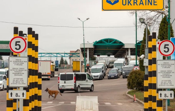 Из США депортировали 50 граждан Украины Из США депортировали 50 граждан Украины