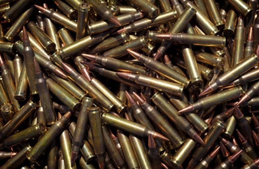 Автомати, гранатомети та тисячі набоїв: директор фірми в Миколаєві влаштував склад прямо у квартирі Автомати, гранатомети та тисячі набоїв: директор фірми в Миколаєві влаштував склад прямо у квартирі