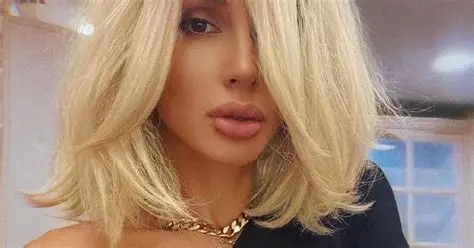 Лобода опинилася у центрі скандалу після інциденту з українським прапором на концерті (відео) Лобода опинилася у центрі скандалу після інциденту з українським прапором на концерті (відео)