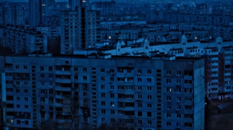 В Украине ввели аварийные отключения света: пострадали три области В Украине ввели аварийные отключения света: пострадали три области