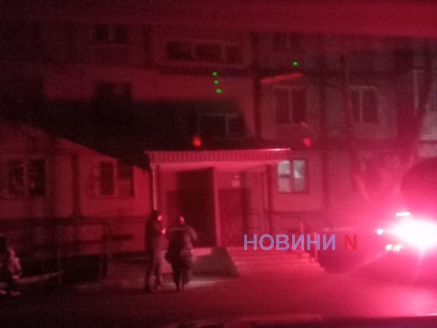 Девушка выбросилась с девятого этажа в Николаеве Девушка выбросилась с девятого этажа в Николаеве