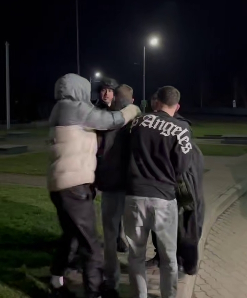 Напад на ансамбль «Гуцулія» на Львівщині: артистів побили 17-річні дівчата, - поліція Напад на ансамбль «Гуцулія» на Львівщині: артистів побили 17-річні дівчата, - поліція