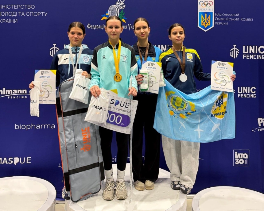 Миколаївські рапіристи здобули нагороди на всеукраїнських змаганнях Миколаївські рапіристи здобули нагороди на всеукраїнських змаганнях