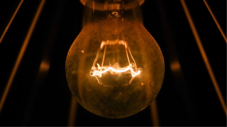 Отключения сохраняются: в «Укрэнерго» обнародовали графики на 18 декабря Отключения сохраняются: в «Укрэнерго» обнародовали графики на 18 декабря