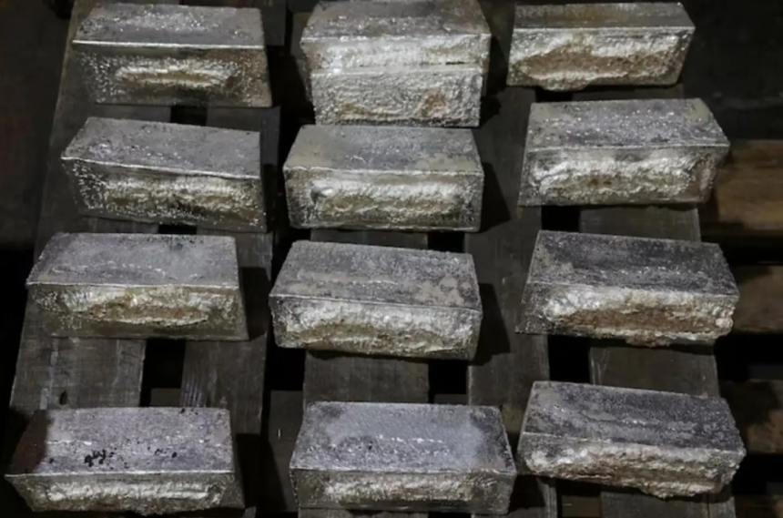 Цены на серебро установили исторический рекорд — более $65 за унцию Цены на серебро установили исторический рекорд — более $65 за унцию