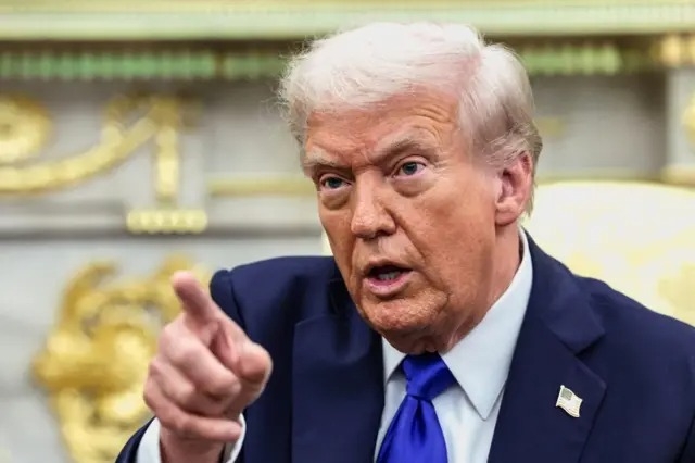 Трамп призвал Украину быстрее подписать мирный договор Трамп призвал Украину быстрее подписать мирный договор