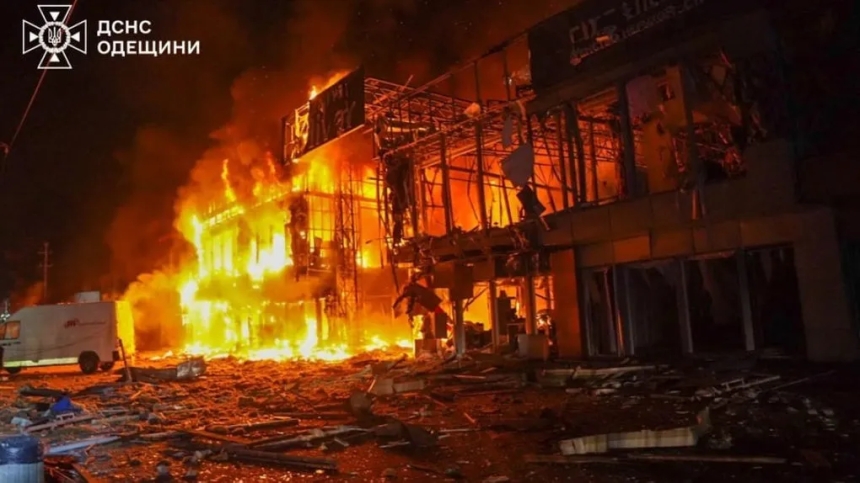 Удар по порту в Одесской области: семь погибших и 15 пострадавших Удар по порту в Одесской области: семь погибших и 15 пострадавших