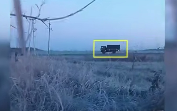 В России взорвался КАМАЗ с военными (видео) В России взорвался КАМАЗ с военными (видео)