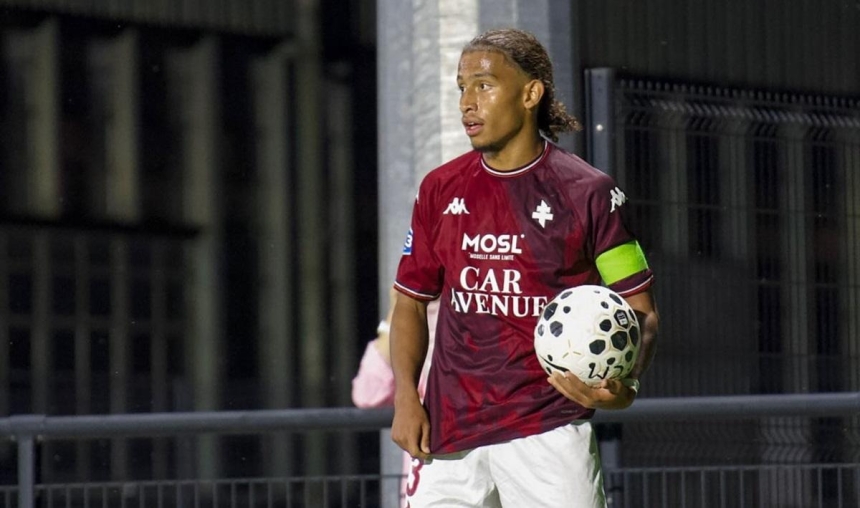 Футболіст «Меца» отримав серйозні опіки, рятуючи дівчину із пожежі у Швейцарії Футболіст «Меца» отримав серйозні опіки, рятуючи дівчину із пожежі у Швейцарії