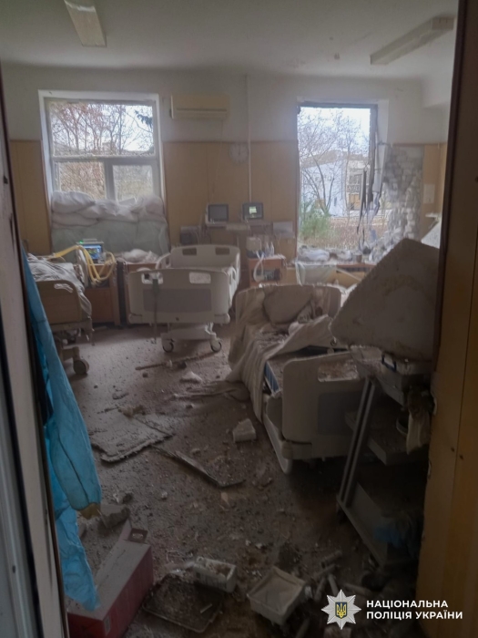 Опубліковано фото наслідків нічних обстрілів на території України. Опубліковано фото наслідків нічних обстрілів на території України.