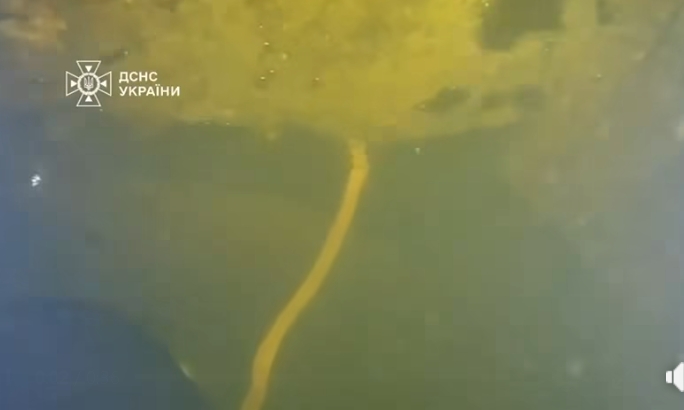 Уникальную подводную спецоперацию в условиях мороза до –15 °C провели водолазы ГСЧС (видео) Уникальную подводную спецоперацию в условиях мороза до –15 °C провели водолазы ГСЧС (видео)