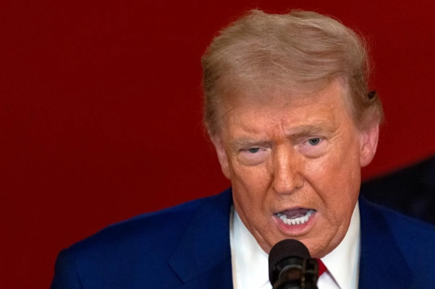 Трамп пригрозил Канаде 100% пошлинами Трамп пригрозил Канаде 100% пошлинами