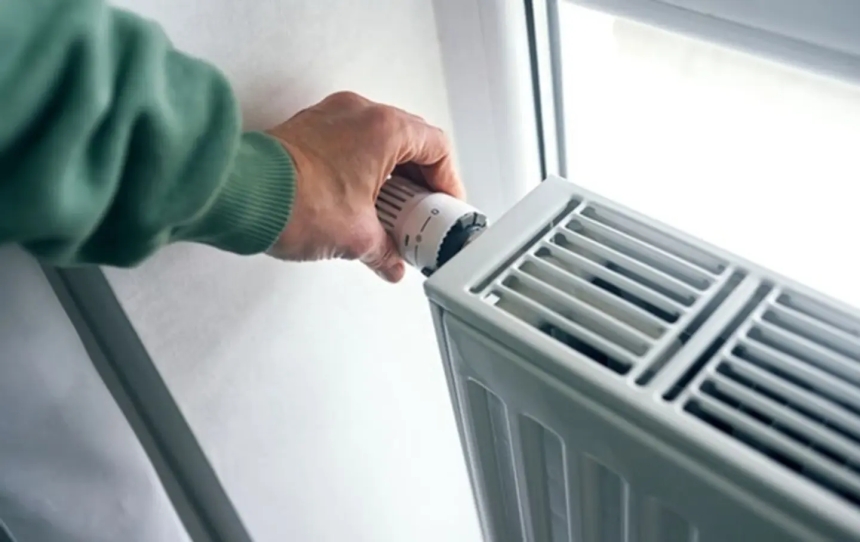 В Киеве после аварии в энергосистеме без тепла остаются около 80 домов В Киеве после аварии в энергосистеме без тепла остаются около 80 домов