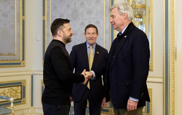 Зеленский встретился с сенаторами США Зеленский встретился с сенаторами США