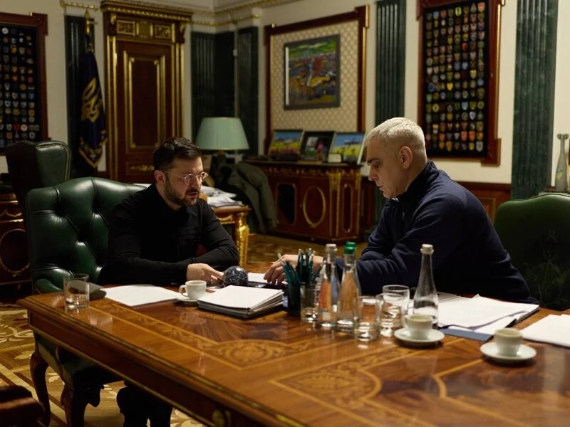 Зеленский анонсировал "чистки" в СБУ Зеленский анонсировал "чистки" в СБУ