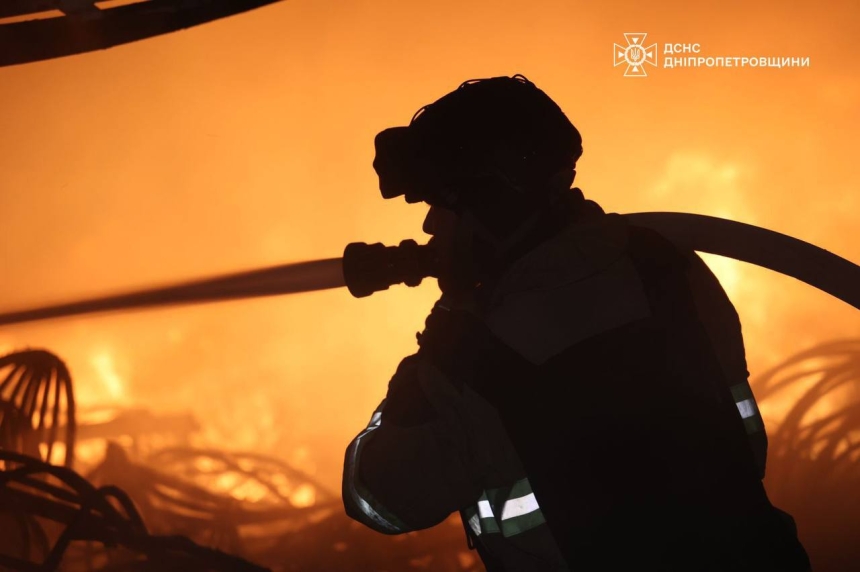 Под ударом — 12 областей, десятки тысяч людей без света и отопления: Зеленский об атаке РФ Под ударом — 12 областей, десятки тысяч людей без света и отопления: Зеленский об атаке РФ