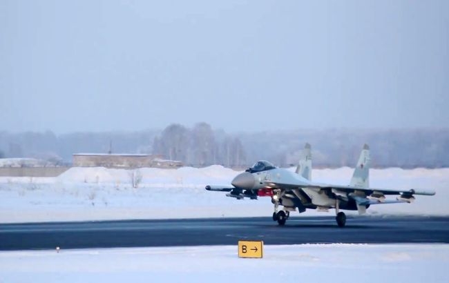 Россия усиливает Су‑35 дальнобойными ракетами: чем они угрожают НАТО Россия усиливает Су‑35 дальнобойными ракетами: чем они угрожают НАТО