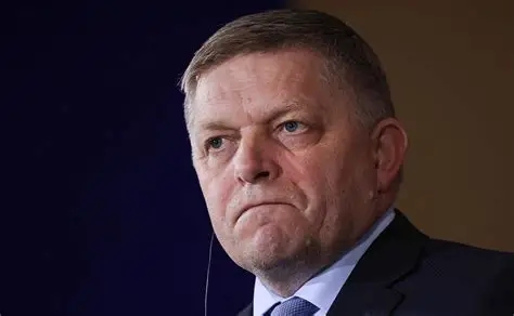 Фицо угрожает Украине остановкой поставок электроэнергии с понедельника Фицо угрожает Украине остановкой поставок электроэнергии с понедельника