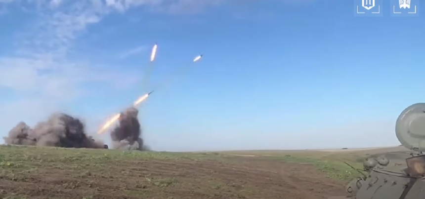 «Мадяр» обнародовал кадры ночной охоты на ПВО и РСЗО россиян «Мадяр» обнародовал кадры ночной охоты на ПВО и РСЗО россиян