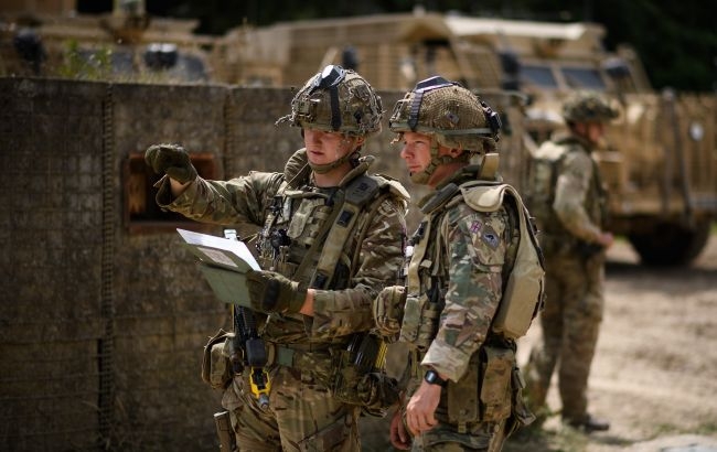 Британия и Франция готовят десант к возможной миротворческой миссии в Украине Британия и Франция готовят десант к возможной миротворческой миссии в Украине