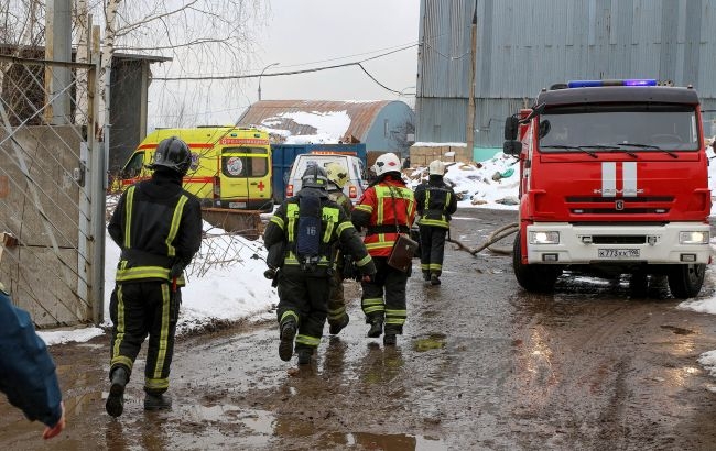 В Краснодарском крае пожар на нефтеперерабатывающем заводе после атаки дронов В Краснодарском крае пожар на нефтеперерабатывающем заводе после атаки дронов