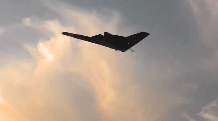 В Николаеве прогремел взрыв: на город летели «шахеды» В Николаеве прогремел взрыв: на город летели «шахеды»