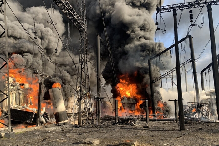 Россияне атаковали энергообъекты в нескольких регионах Украины Россияне атаковали энергообъекты в нескольких регионах Украины